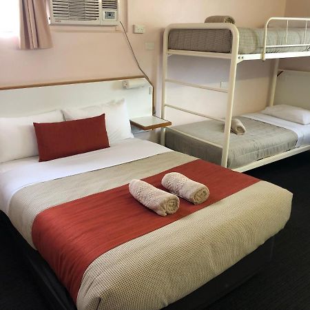קוטמונדרה Bradman Motor Inn מראה חיצוני תמונה